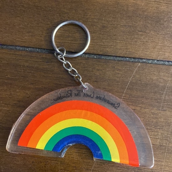 Rainbow vintage keychain - Picture 2 of 3